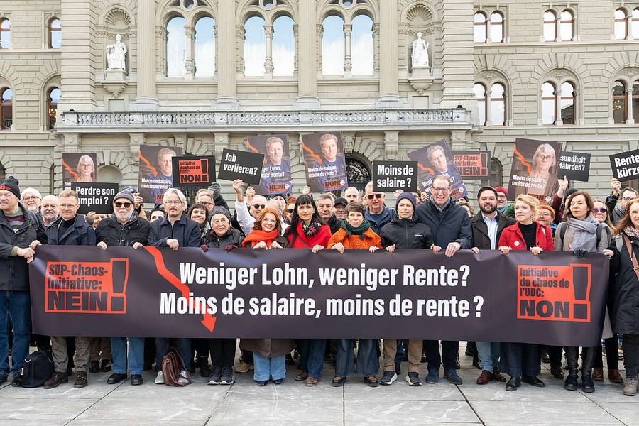 JUSO Riehen fordert den Gemeinderat auf, sich zur SVP-Initiative zu äussern!